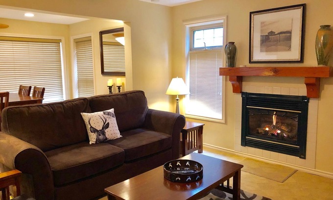 Silver Star Mountain Apartment | Deluxe Suite w/BBQ, Hot Tub, Laundry - Just minutes walking to village
