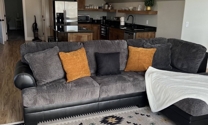 Lava Hot Springs Apartment | Dempsey Creek Ranch House Loft
