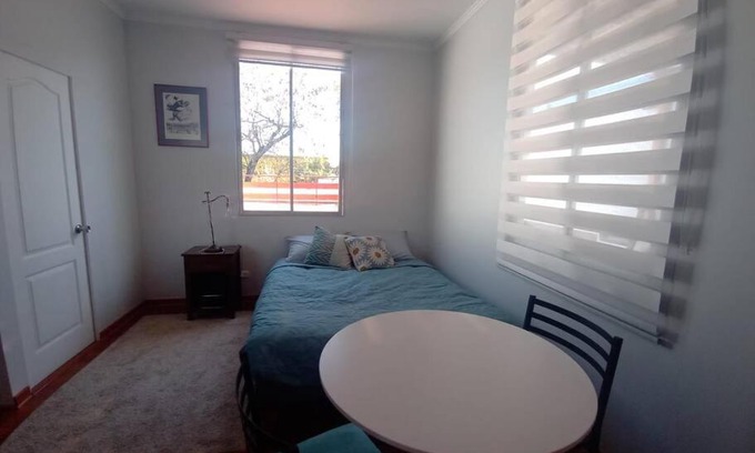 Downtown Santiago Apartment | Departamento interior en casa cultural