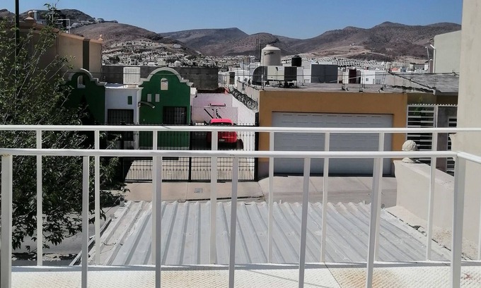 Chihuahua House | Departamento Moderno y Confortable