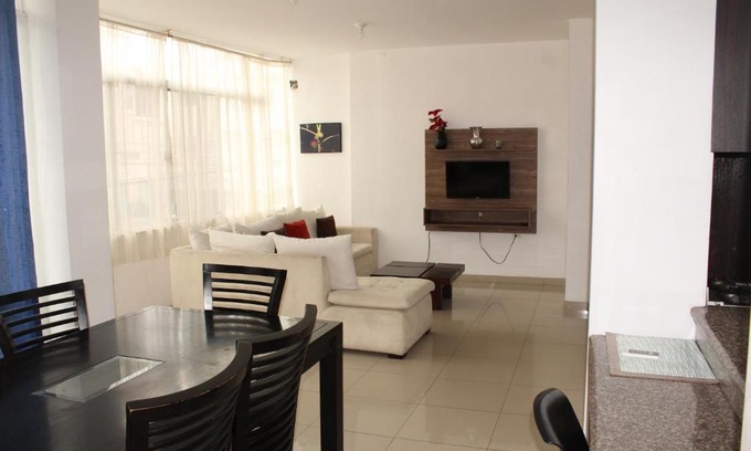 Manta Apartment | Departamentos de 2 y 3 Habitaciones en el Centro de MANTA