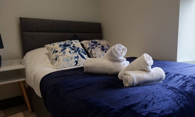 Londonderry Apartment | Derry City, Northern Ireland - Waterside Rooms (Room 1)