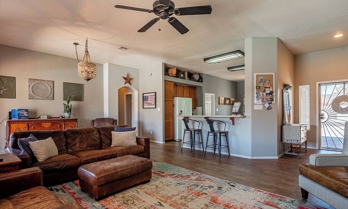 Desert Foothills House | Desert Get-Away, with 2 King beds and 2 Twins!