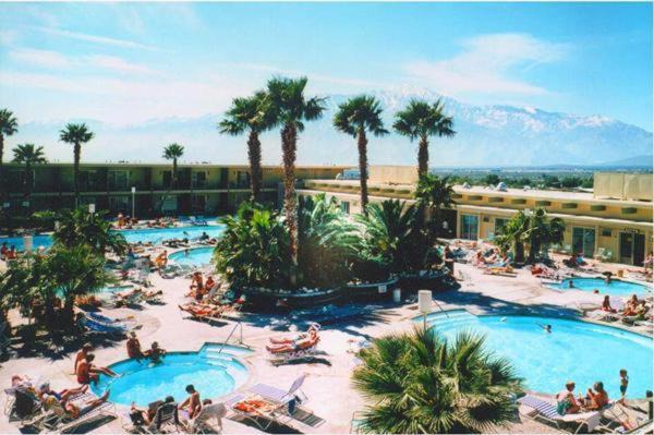 Desert Hot Springs Hotel | Desert Hot Springs Spa Hotel