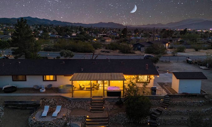 Yucca Valley House | Desert Ruby: Stargaze, Spacious, Hot Tub, Fire pit, Fenced, Pet Friendly