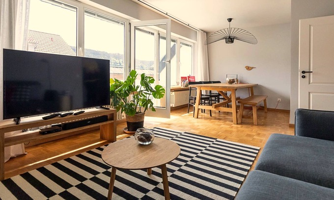 Titisee-Neustadt Apartment | Design vacation apartment in Titisee *5min to the lake + bathing paradise