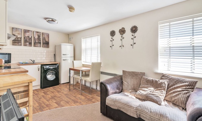 Derby Apartment | Desirable 1 Bed Flat in Prime Location