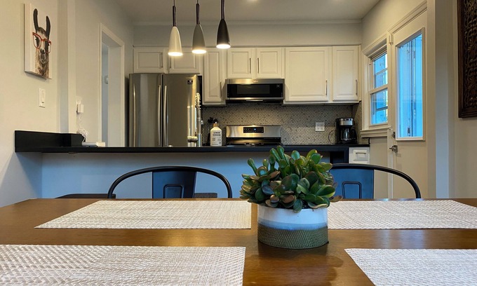 Langdon House | Detached 5-bedroom house w/off-street parking