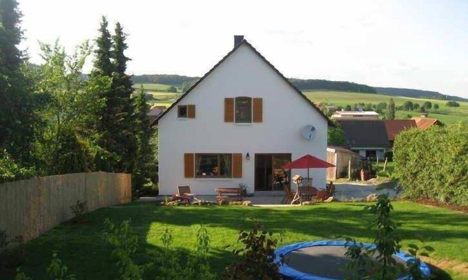 Diemelsee House | Detached and spacious house with large garden