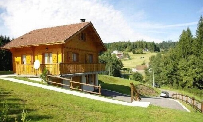 Le Tholy Ski Chalet | Detached chalet 7 minutes away from Gerardmer