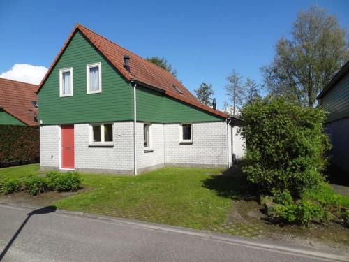 Wemeldinge House | Detached Home in Zeeland near the Coast
