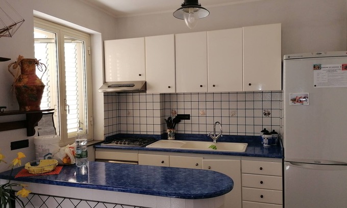 San Giorgio House | Detached house facing the sea