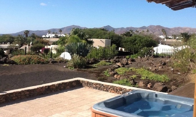 Los Mojones Villa | Detached Villa with Stunning Mountain and Sea Views, 14m Pool & sunken Hot Tub