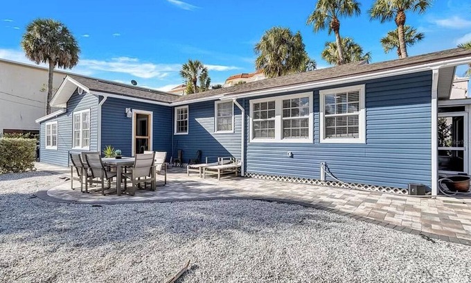 Clearwater Beach Cottage | Devon Shores - Clear water cottage