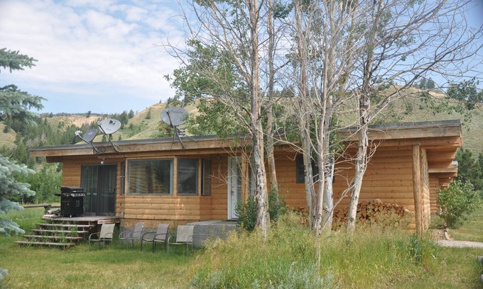 Moran House | Diamond D Cabin D (3 bed/2 bath) With Gorgeous Teton Views