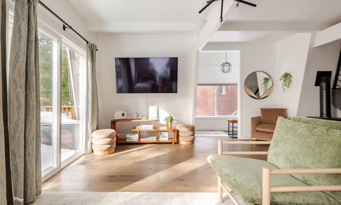 Incline Village House | Diamond Peak Whispering Pines LakeVista