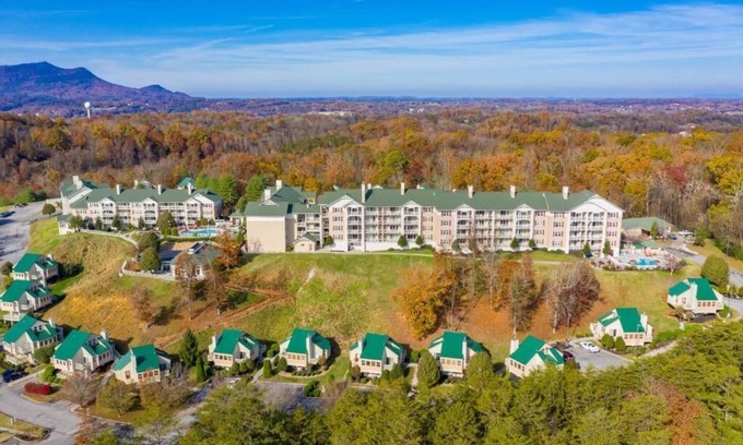 Pigeon Forge Villa | Diamond Resorts Sunrise Ridge Resort - 2 Bedroom