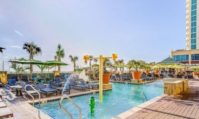 Northeast Virginia Beach Villa | Diamond Resorts Ocean Beach Club - 1 Bedroom Suite - No Balcony