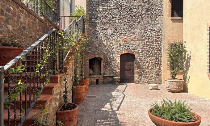 Volta Mantovana House | Dimora 1848 (Volta Mantovana) - 6 rooms near Lake Garda