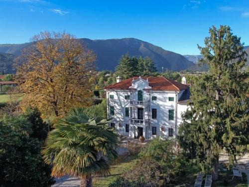Bassano del Grappa Apartment | Dimora storica, appartamento in Villa Pampinuccia