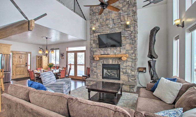 Sweetwater House | Dinosaur Point Lodge
