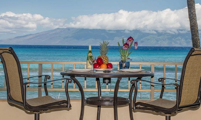 Honokowai Condo | Direct OCEANFRONT condo with AMAZING VIEWS, Near several BEACHES!