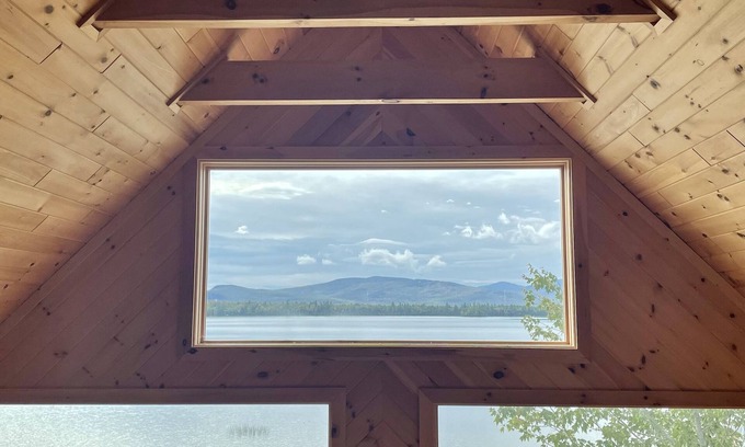 Roxbury House | DIRECT water front home with spectacular views of the White Mountains!