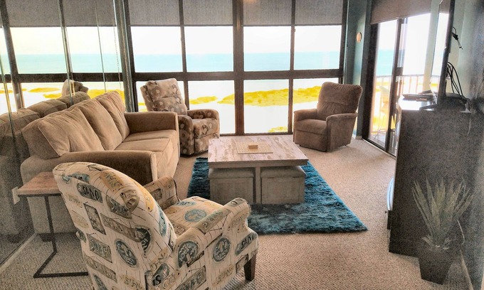 Sand Key Condo | Directly on the Beach! 139nt special Oct 18 to Nov 1 2025
