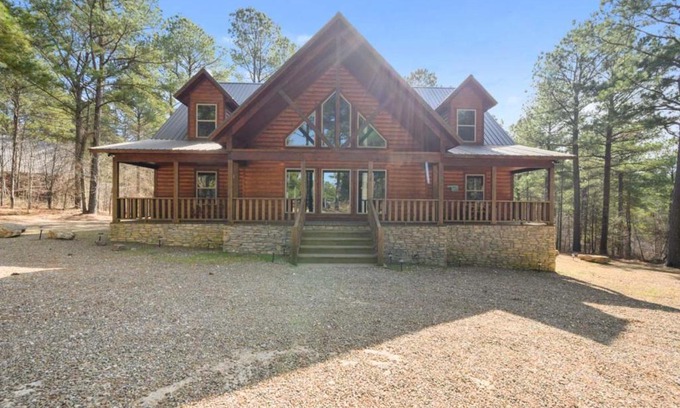 Broken Bow House | Dirt Road Mansion