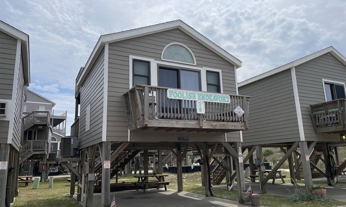 Hatteras Condo | Discover a hidden treasure at this unique, comfortable cabana Foolish Endeavor II!