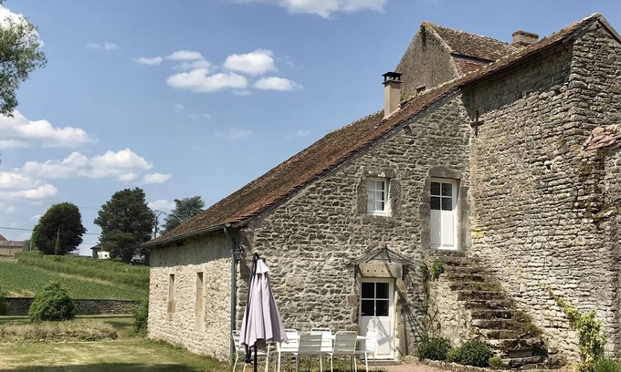 Rouy Other | Discover castle life, rent the green house!