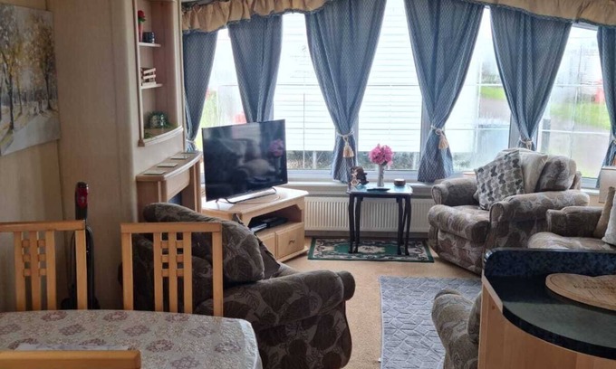 Ingoldmells Apartment | Discover Comfort Home From Home 8-birth Caravan