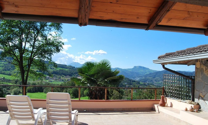 Toano House | Discover the 'hidden' Italy and enjoy nature and culture!