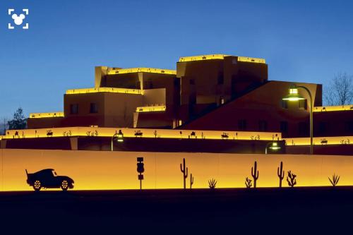 Coupvray Hotel | Disney Hotel Santa Fe