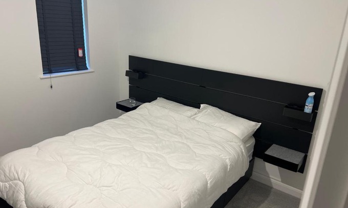 Ebbsfleet Valley House | Divine house
