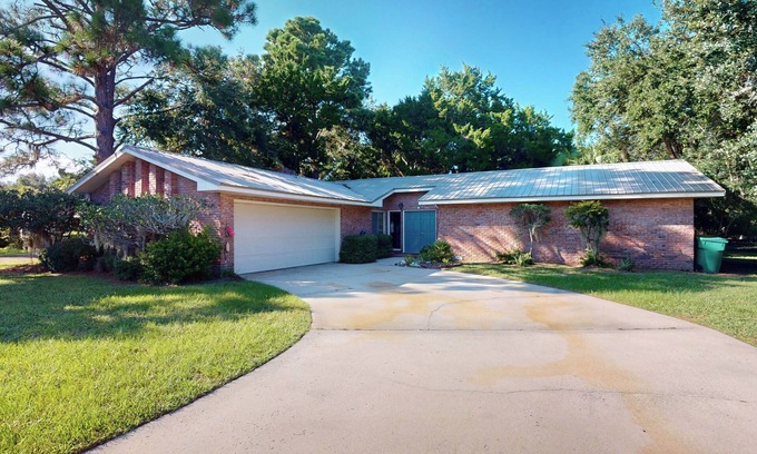 Jekyll Island House | DIXIES RETREAT 3 bedroom, 2 bath