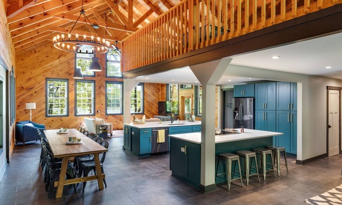 Gainesville House | Dock Holiday - Family Fun, Deep Water Dock w/Roof Deck