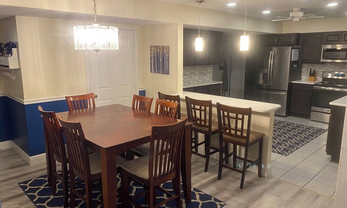 Arendtsville House | Dog friendly 3-bedroom house with hot tub, 12 min from Gettysburg!