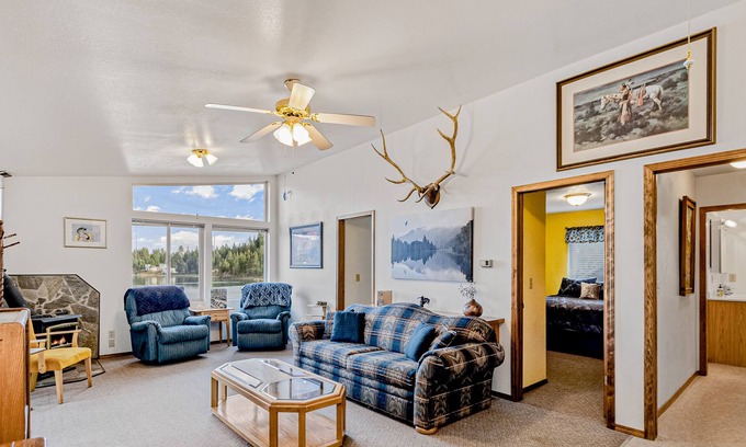 Worley House | Dog-Friendly Bayfront Home w/ Free WiFi, Two Large Decks, Private Dock, & Beach
