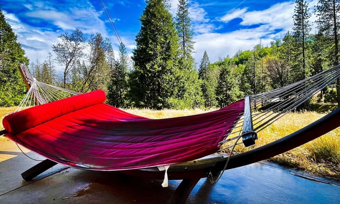 North Fork House | Dog Friendly/Bigfoot Suite/Hot Tub/Sleeps up to 4!