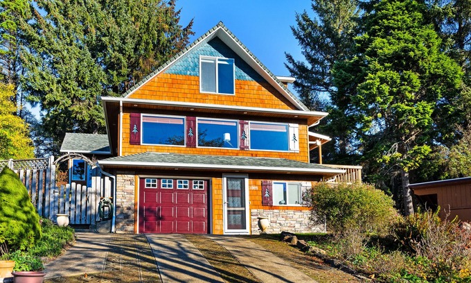 Seal Rock House | Dog-friendly Home w/ Firepit, Hot Tub & Enclosed Yard - Near Beach