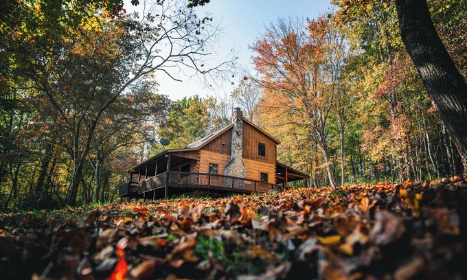 Logan Cabin | Dogwood - Hosted by The Chalets