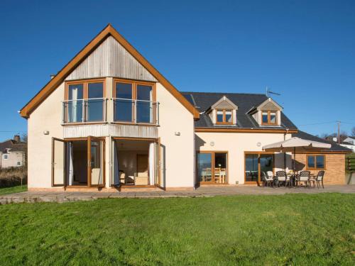 Gaerwen House | Dol Fraint