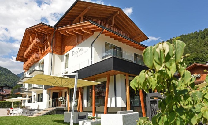 Pinzolo Hotel | Dolomeet Boutique Hotel