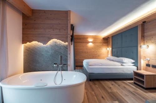 Canazei Apartment | Dolomiti Luxury Mountain View SKI-IN SKI-OUT