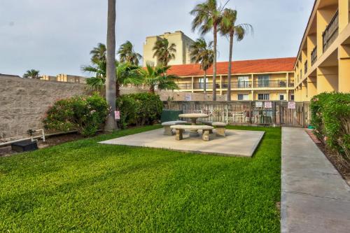 South Padre Island Apartment | Dolphin #20