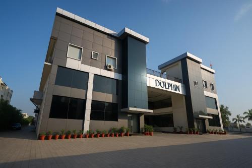 Bara Banki Hotel | Dolphin Club And Resort