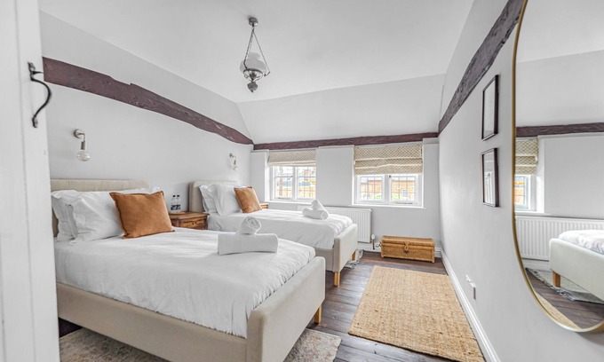 Henley-on-Thames Cottage | Dolphin Cottage
