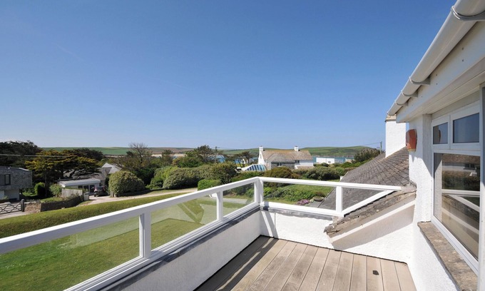 Trebetherick Cottage | DOLPHINS, family friendly, with open fire in Trebetherick