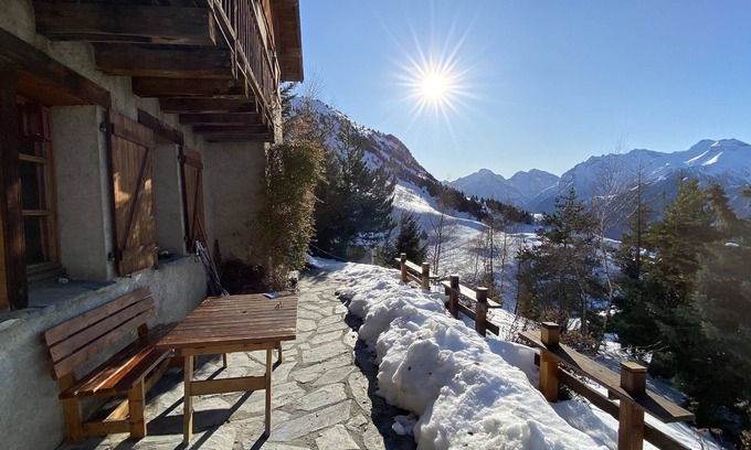 Villard-Reculas Ski Chalet | Domaine de l'Alpe d'Huez-Villard-Reculas: 180m2 chalet with stunning views